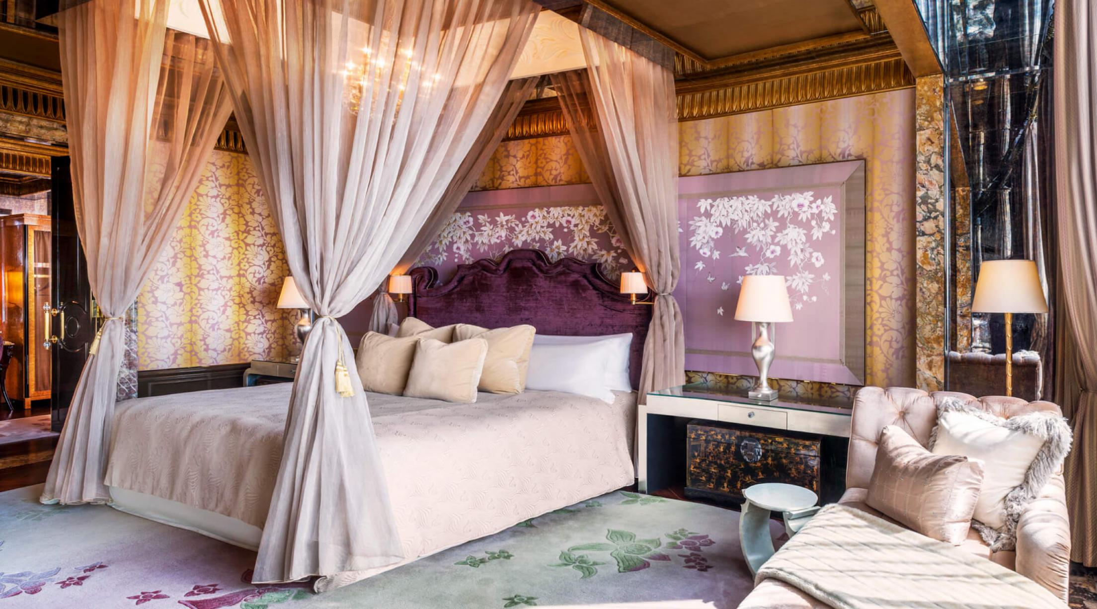 2023/04/stregis2200.jpg